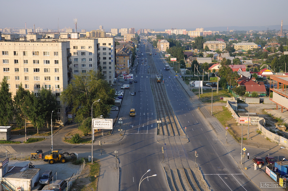 улица бакинских комиссаров с высоты белой башни