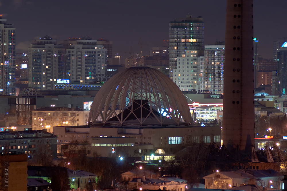 вечерний Екатеринбург цирк и телевизиая башня