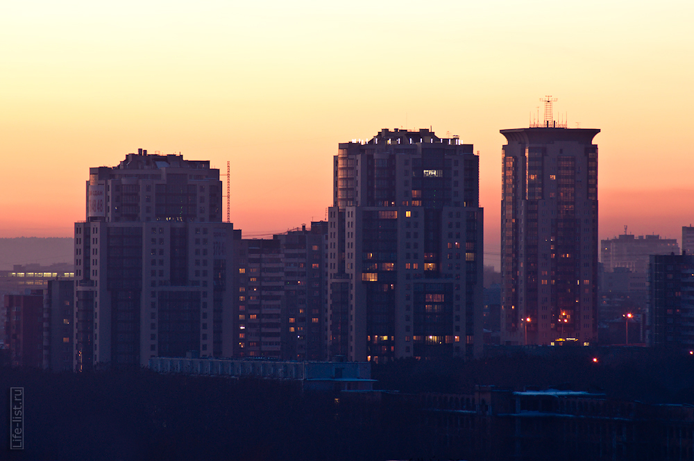ночной Екатеринбург фотограф Виталий Караван Антарес дома