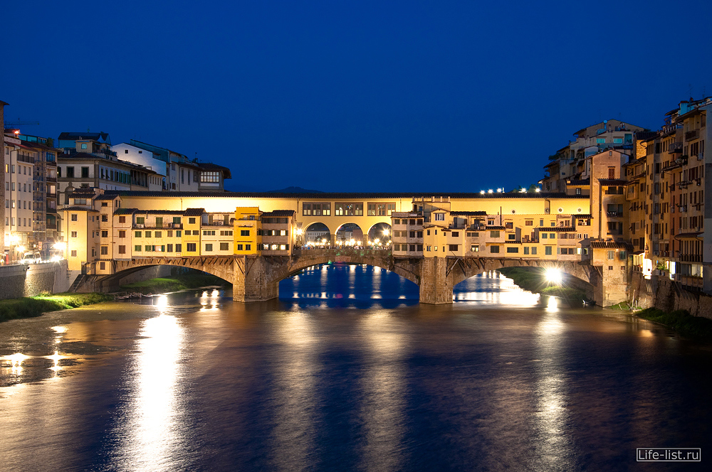Флоренция ночью мост понте Веккьо фото Виталия Каравана