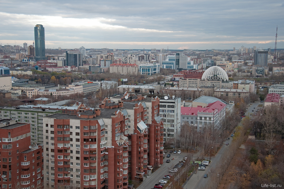 панорама на центр екатеринбурга с высоты