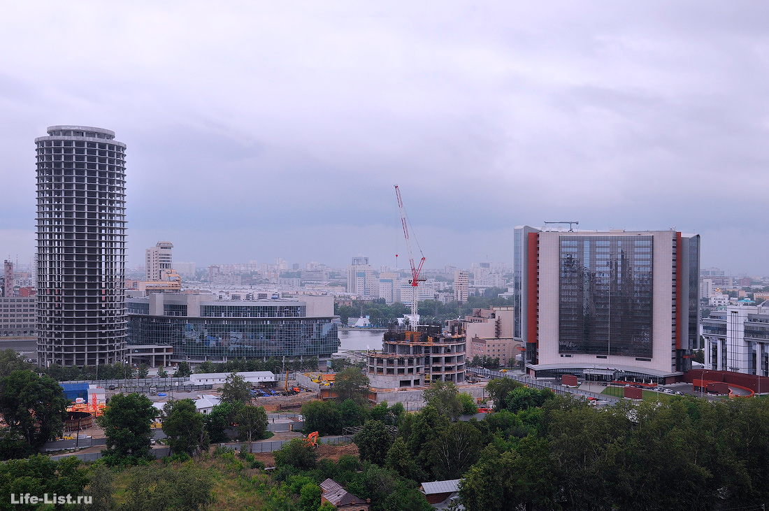  июнь 2012 этапы строительства башни Исеть в Екатеринбурге фото Виталий Караван