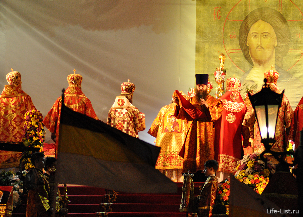 Божественная литургия в Храме на Крови в Екатеринбурге фото Виталий Караван