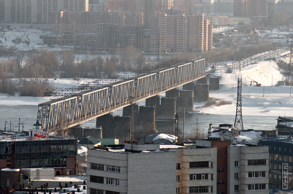 железнодорожный мост с высоты в Новосибирске