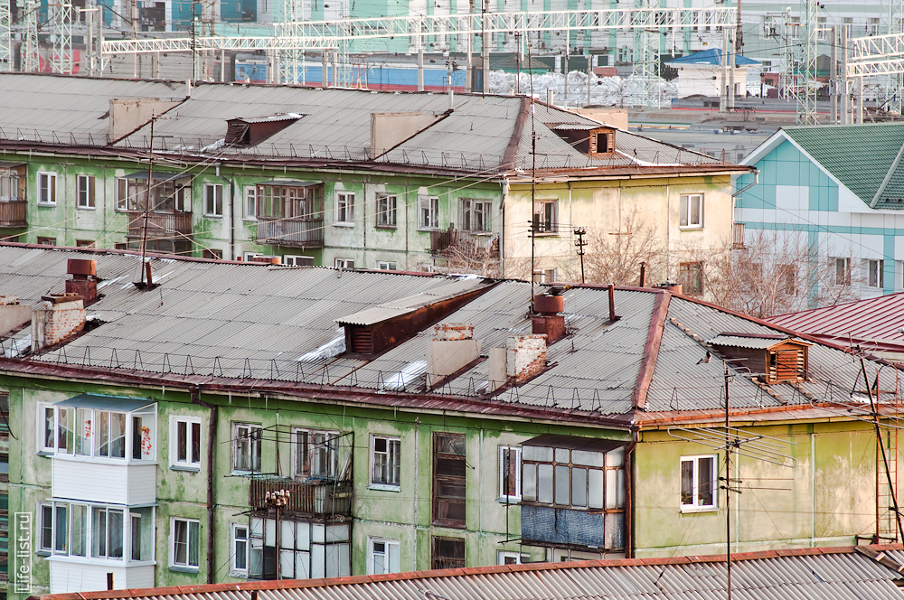 Жилые пятиэтажки эпохи Хрущева в районе вокзала Новосибирска
