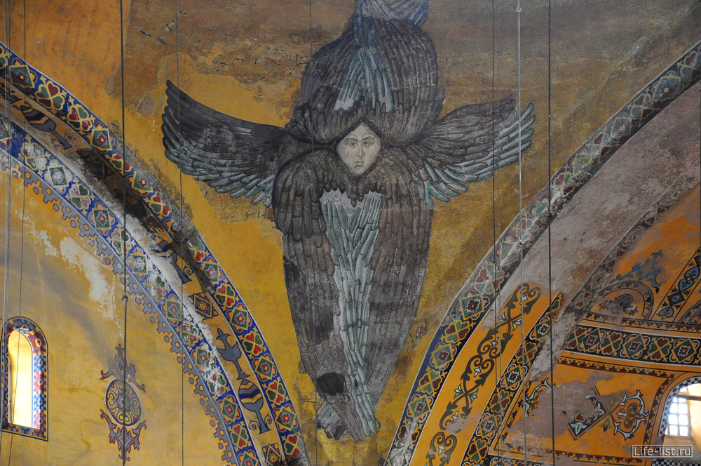 Изображения на стенах в соборе Святой Софии